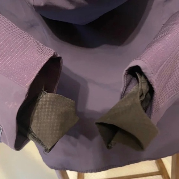 Salomon size xs ski/board jacket - Picture 4 of 7